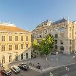 Bright Nest Liszt Academy